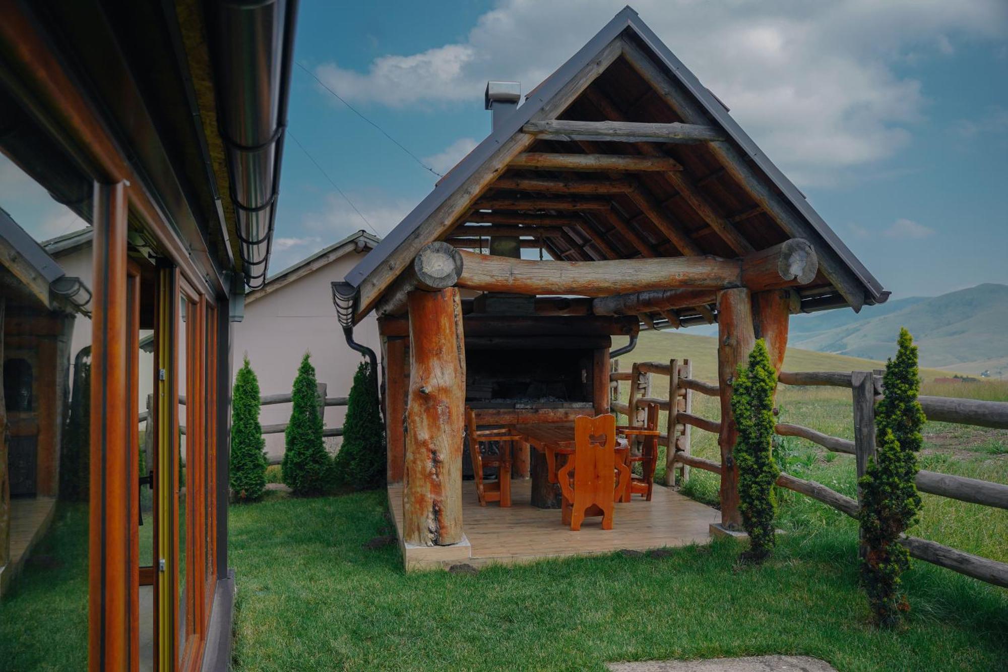 Wooden Valley Zlatibor Resort מראה חיצוני תמונה