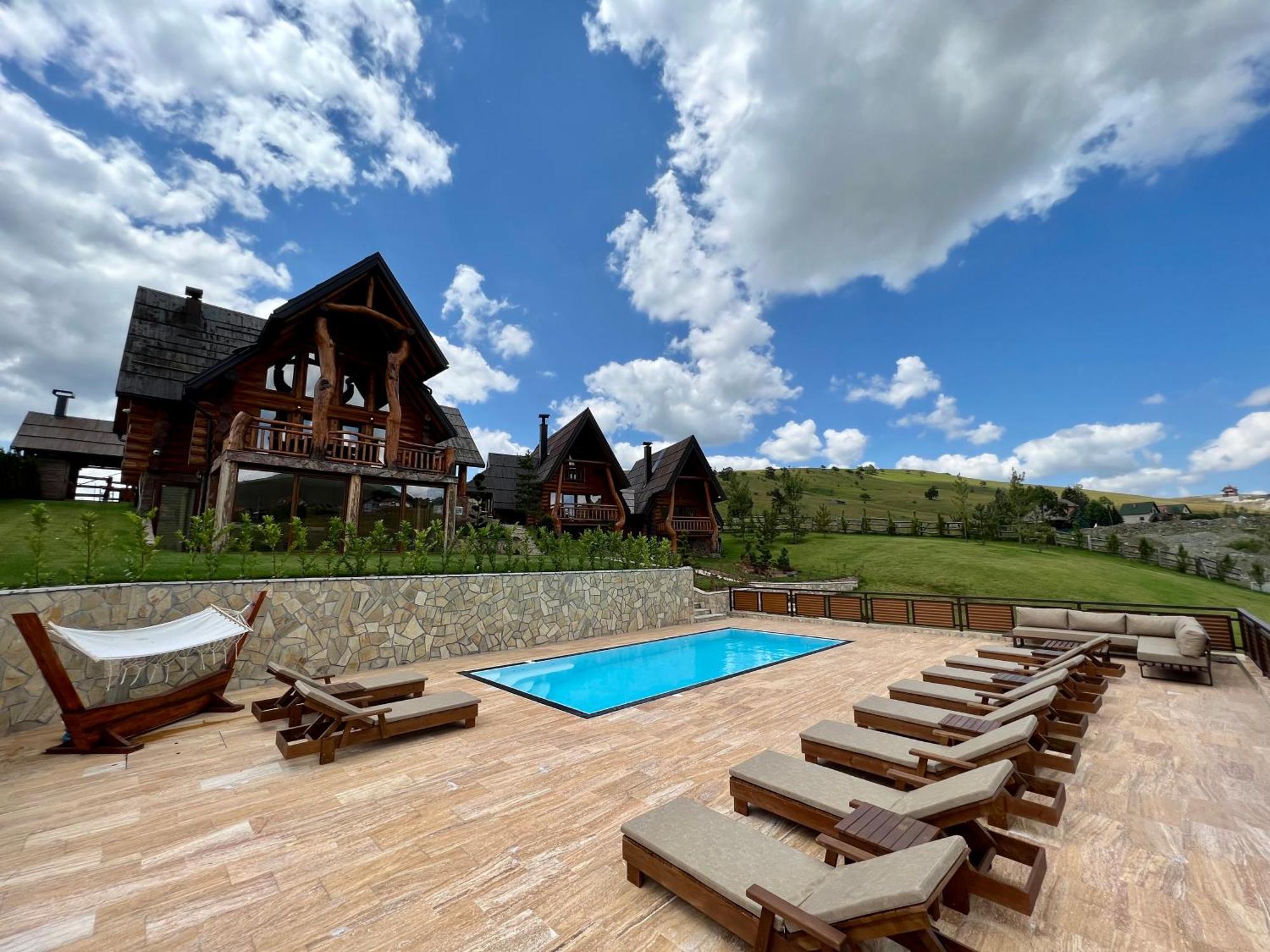 Wooden Valley Zlatibor Resort מראה חיצוני תמונה