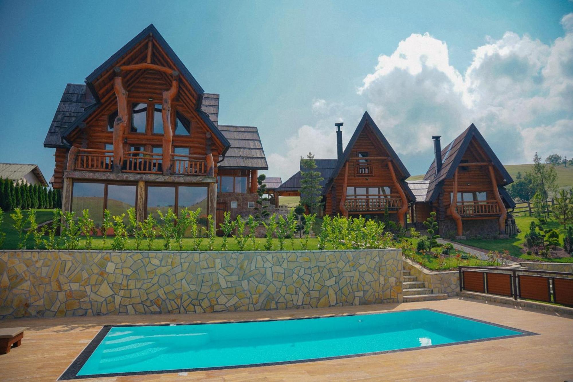 Wooden Valley Zlatibor Resort מראה חיצוני תמונה