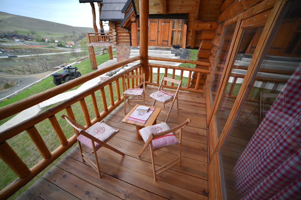 Wooden Valley Zlatibor Resort מראה חיצוני תמונה